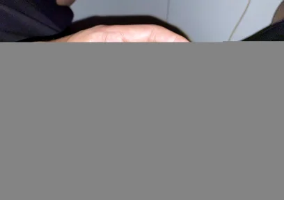 Masturbate While Sitting Quietly so Good