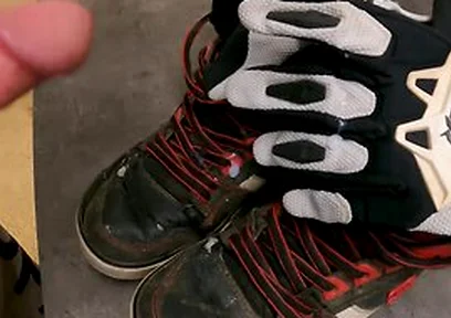 8 Cumshots On Friends Trashed Worn Dc Spartan Shoes