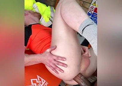 Xxl Hung Bbc Fills Ginger Tradesmans Ass With Cum, Construction And Creampie!