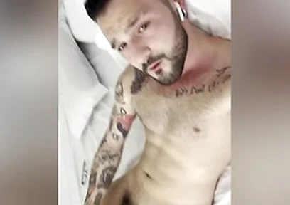 Igor Lucios - Chilling Horny After Training: Sweaty Jerk-off, Socks On, Steamy Release