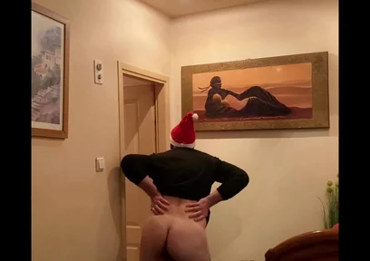 Mature Man Showing His Ass