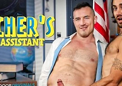 Teachers Pet Turned Lover - Twink Noah Asli Seduces Ex Hunk Teacher Derek Kage