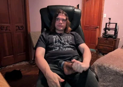 I Got Really Horny While Browsing!