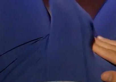 I Get on a Bus in Underwear and Masturbate with People Suspicious About Me