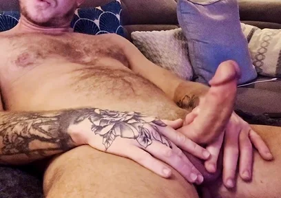 Live Handjob Moment with Party Cumshot