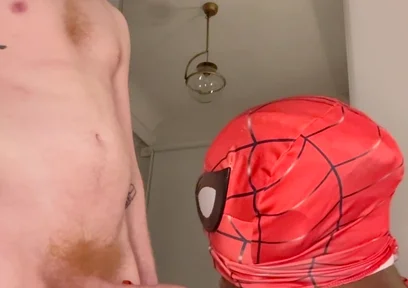 Hot Bottom Gives a Blowjob to a Thick Top
