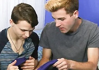 Innocent Boy Austin Xanders Takes His Big Step Bros Giant Throbbing Cock And Hot Jizz