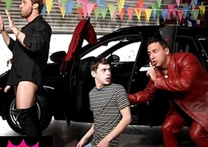 Horny Twink Joey Mills Gets Spit Roasted By Hunks Reese Rideout And Dom King