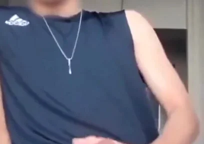 Private Sitting Solo - Real & Natural