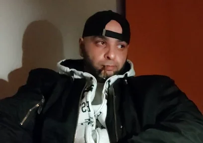 Dirtyjunkbro Is Bored He's Looking for Buddies