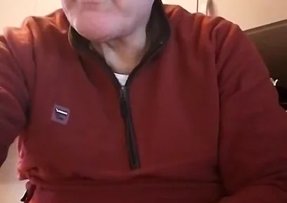 A Quick Cumshot Before Facing a Heavy and Stressful Day