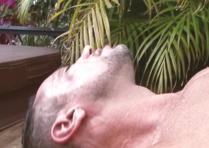 Gay's on Fire Scene-4_twink in Swimsuit Enjoys Sucking a Muscular Guy's Cock in the Pool