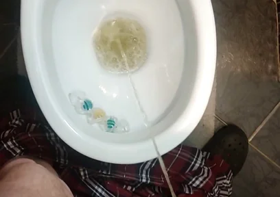 Uncut Cock Morning Pissing in Toilet