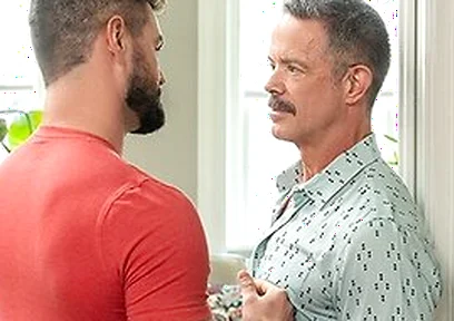 Steele Seduces Reece Scott In Friends Apartment
