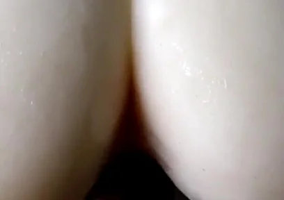 Big White Ass and Deep Anal Orgasm!