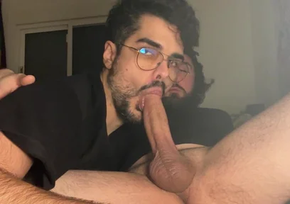 Sucking a Bigdick and Swallow Cum