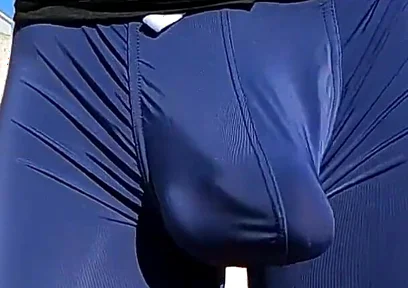 This Is for the Men: We Can Be Provocative Too, slo Motion Bulge