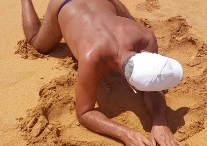 Ladysilva Shemale on the Beach in Bikini Showing off Her Hot Ass I Want a Male to Fuck My Ass