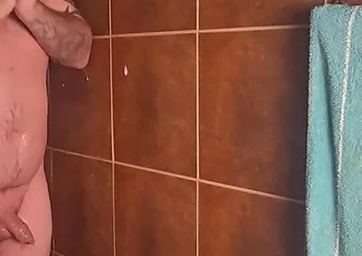Jimbob Gets Wet and Messy in the Shower
