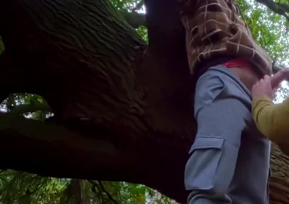 Sneaky BJ at the Park