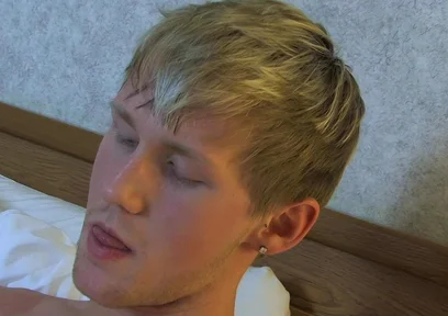 Havin' a Wank with Hayden