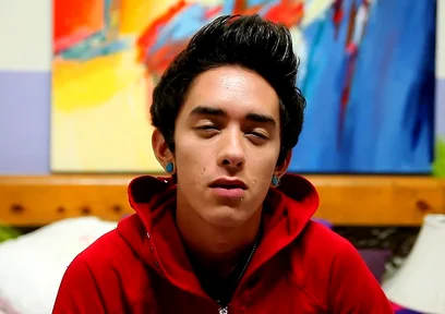 Artsy Twink Gets Interviewed