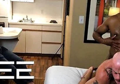 Big Black Cock Breeds My Boyfriends Willing White Hole With Champ Robinson And Sean Duran