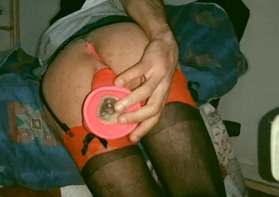 My Pretty Ass Begin with Anal Plug to See Insinde