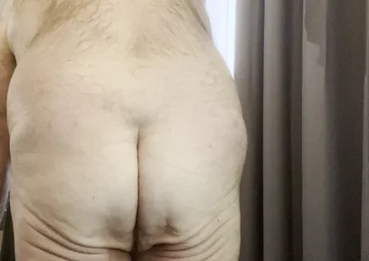 2026 Valentines Coach Karls Butt