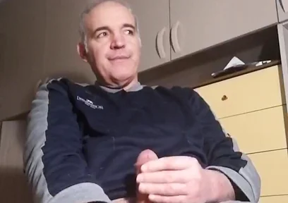 Online Erotic Show on February 9th.