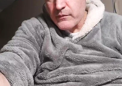 February 10 Online Evening Show with Cumshot in Your Face!