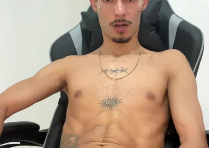 Young Hairy Man Cumming a Lot