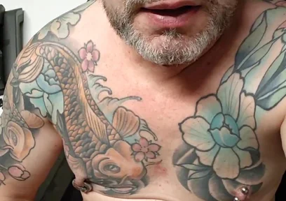 Sls-frank Squirts From His Subincision in Close-up