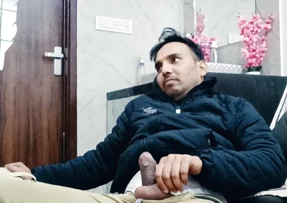 Aisain Daddy Uncle European American Daddy Indian Army Man Desi Man Uncle