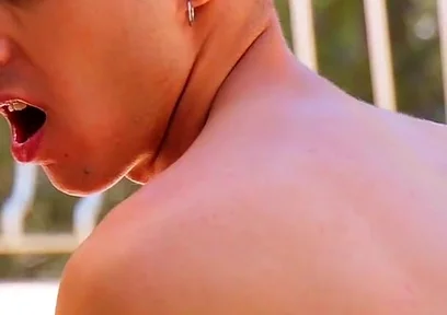Staxus::pool Cum Romance!