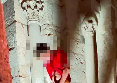 Very Risky and Immense Ejaculation in a Very Public Place