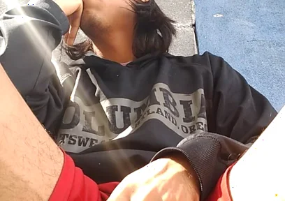 Tremendous Cock of This Big-headed Guy