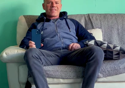 Risky Barber Shop Cum Rubbing to Orgasm with People Nearby