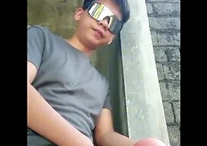Risky Outdoor Fucking - Pinoy Boy Solo