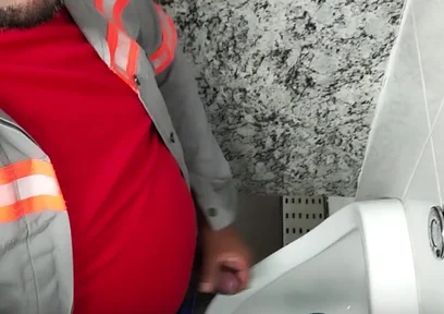 I Sucked My Colleague in the Bathroom of the Firm