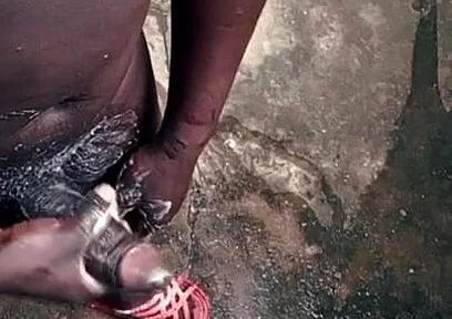 Black Guy Knows How to Handle His Big Cock