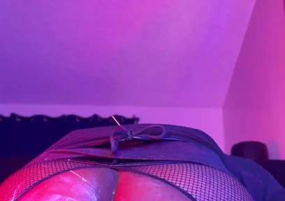 Bubble Butt Piggy Goes on Nasty Joyride