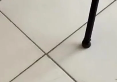 Photographer was waiting for the next model, and decided to hit one in the middle of the studio