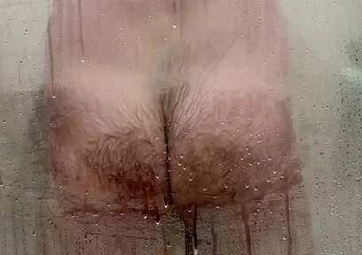 Need a Better View, Let Me Wipe the Shower Screen for You