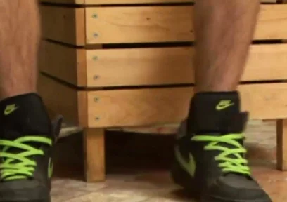 Slutty Thien Lan Drops to His Knees