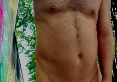 Picture Slideshow - Nude in Public