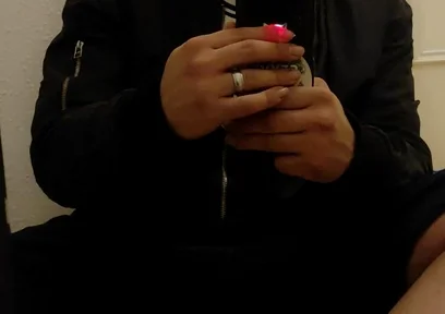 Hammer!! Take a Look at What the Dj Bro