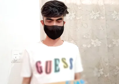 First Time Suck the Delivery Man Because I Was Very Horny