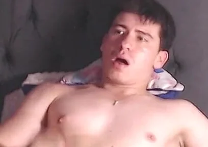 Latino Is Coming While Jerking off