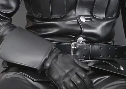 VK Leather Worship
